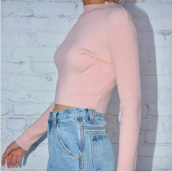 Brandy Melville Brett Turtleneck Top - Picture 2 of 12